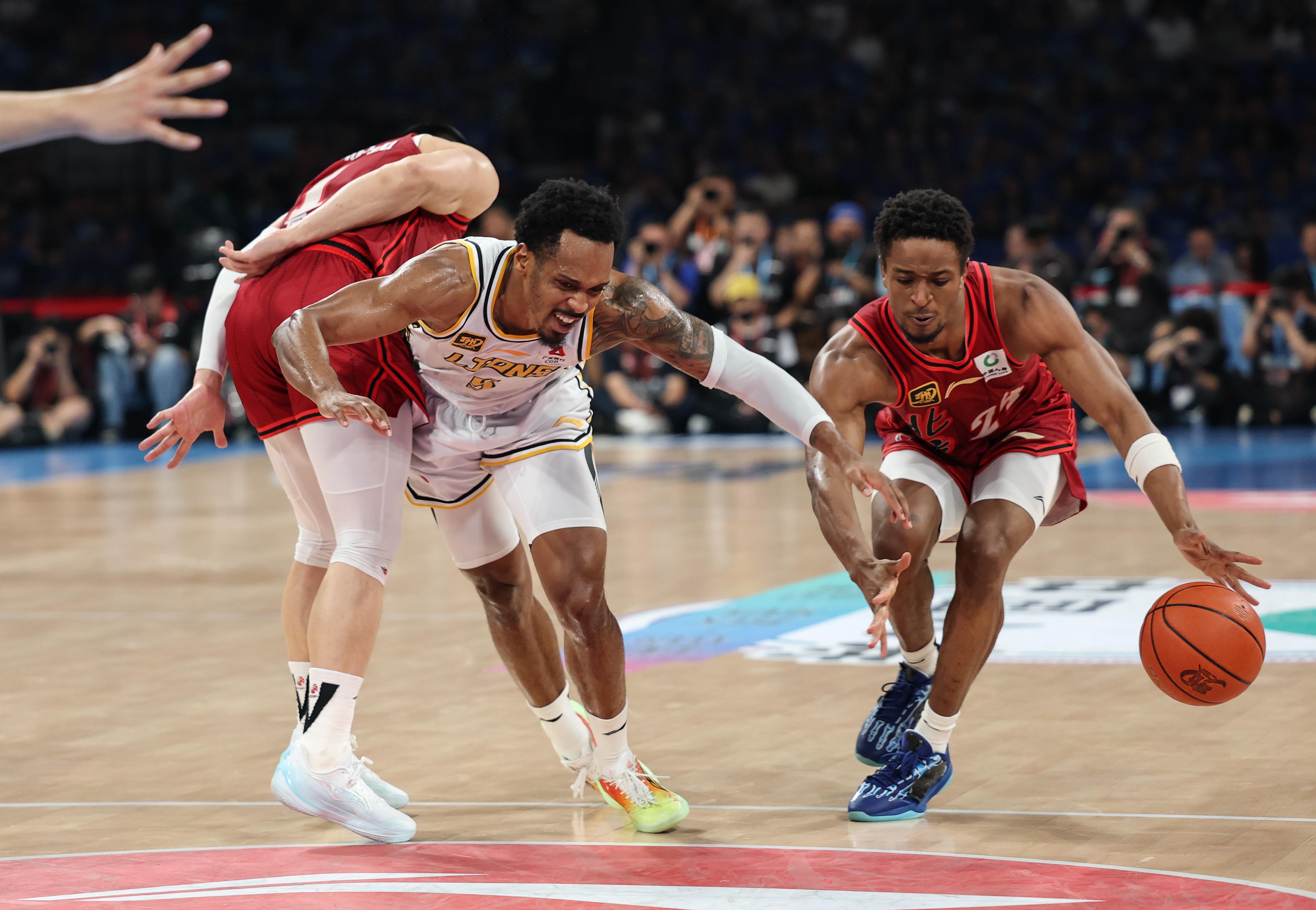 包含费城76人迎国王杯关键赛，清晨队长鼓劲，目标明确，细节决定成败的词条